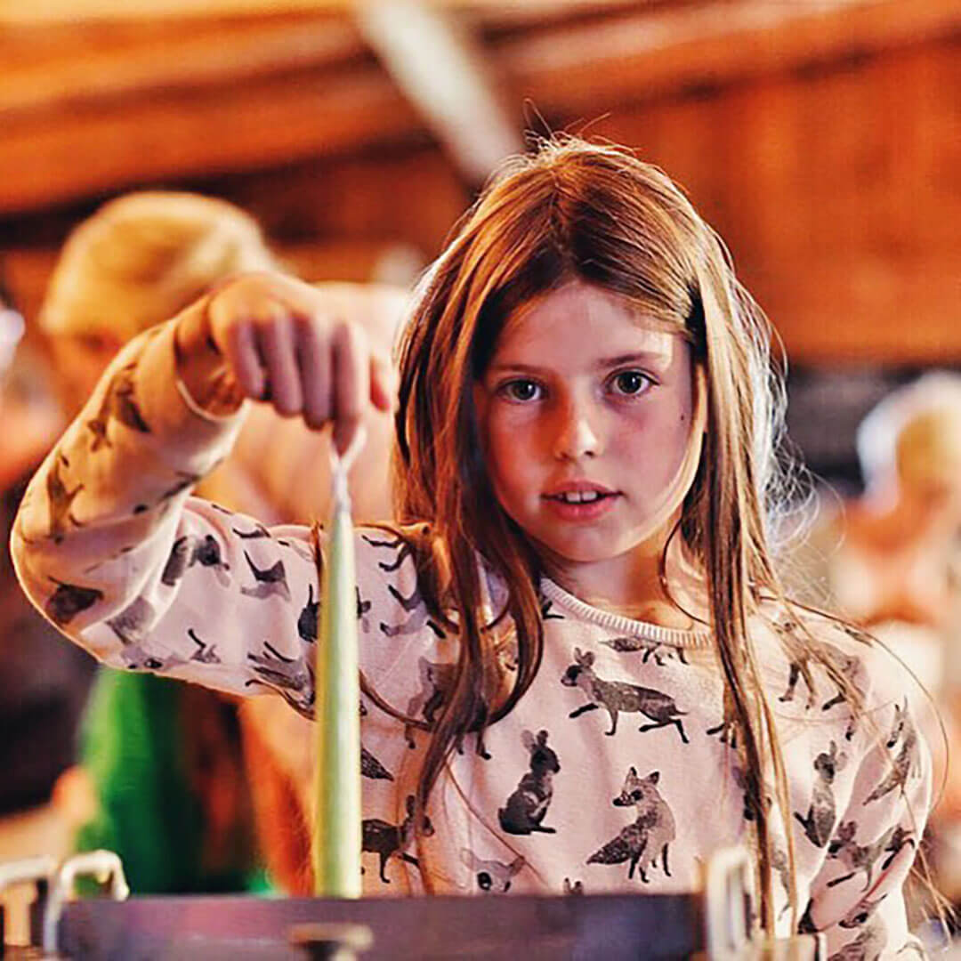 2017-12-16-10-40-39-1670987377692115975_1219639337