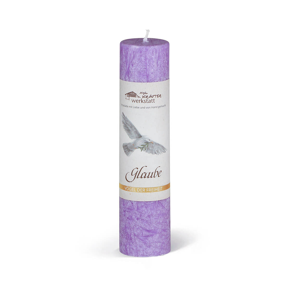 Purple Faith herbal candle from Allgäuer Kräuterwerkstatt. The candle is wrapped in paper, featuring a bird with a branch and the inscription Faith. The candle is cylindrical and stands on a white base.