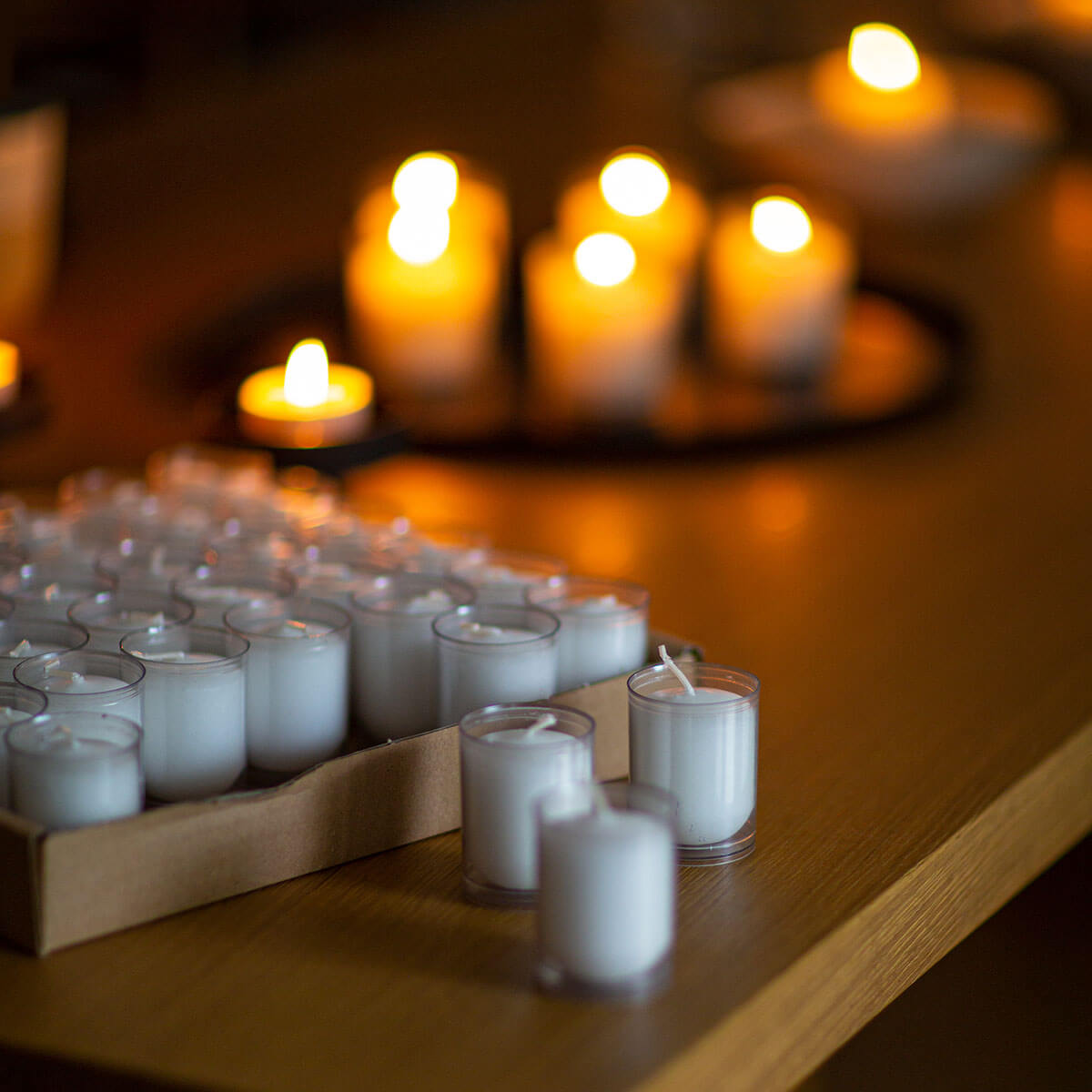 3233-00-B Notvorratkerze Licht 24 weiss